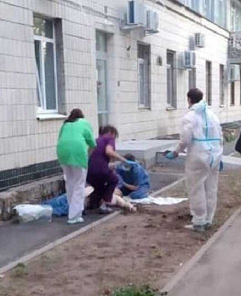 В Киеве пенсионерка с COVID-19 покончила с собой