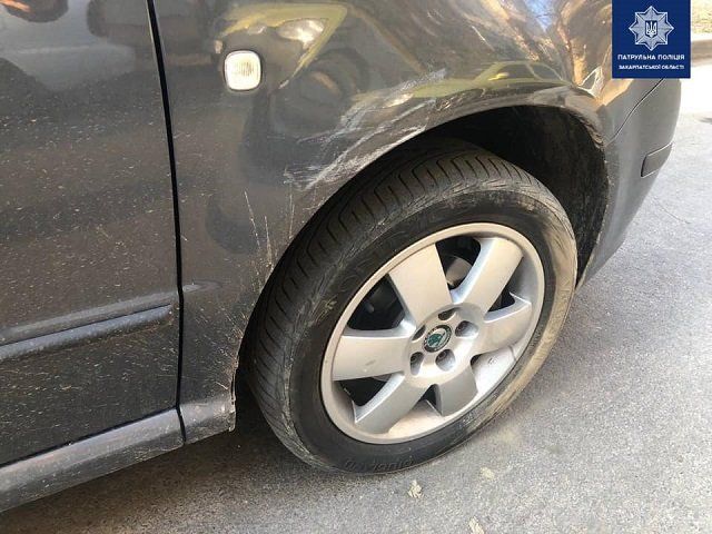 В Закарпатье разыскивают очевидцев ДТП: Land Cruiser протаранил авто и скрылся