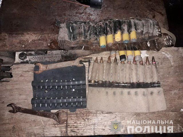 В Раховском районе полицейские нашли в доме жителя села Лазещина карабин