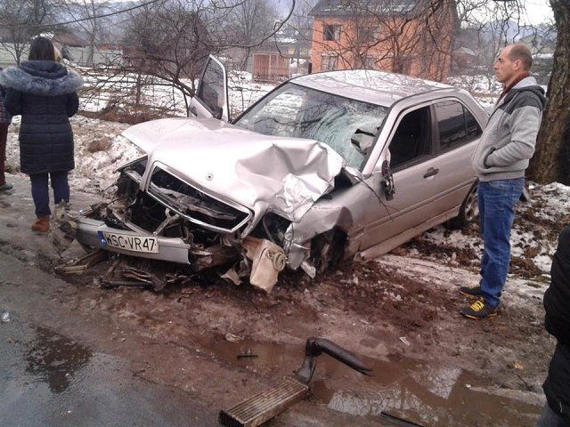 ДТП на Закарпатье: под колесами иномарки погибла 11-летняя девочка