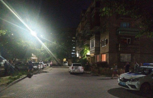 В Мукачево перестрелка в людном месте: Автоматная очередь испугала половину района