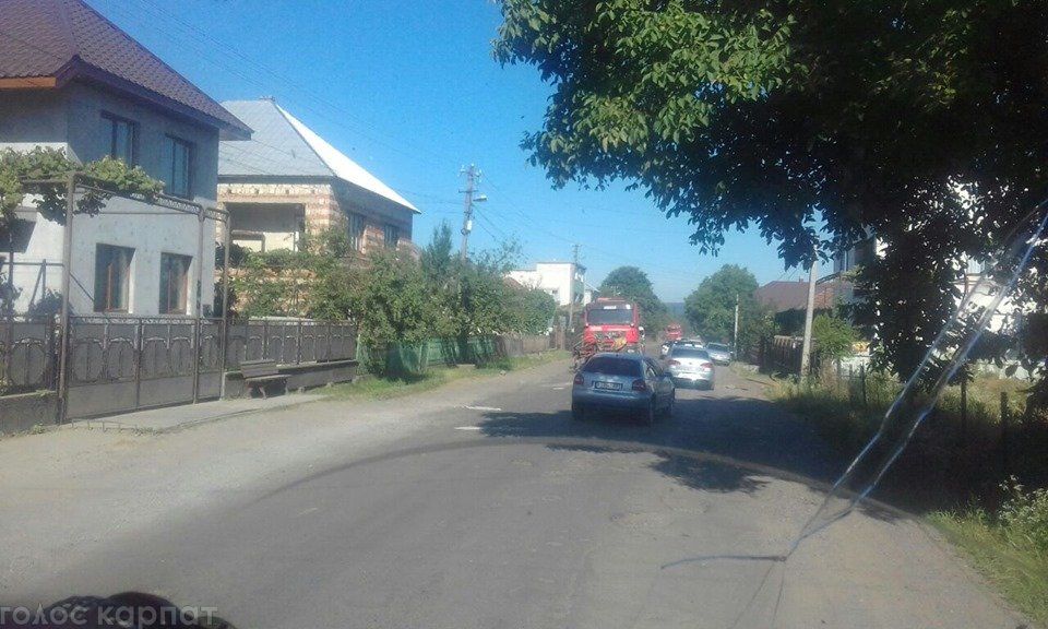 В Закарпатье часть дороги "Иршава-Долгое" перекрыли 