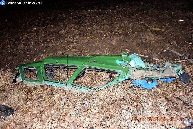 Жуткая авария в Словакии: От авто осталась груда метала, 25-летний парень погиб сразу