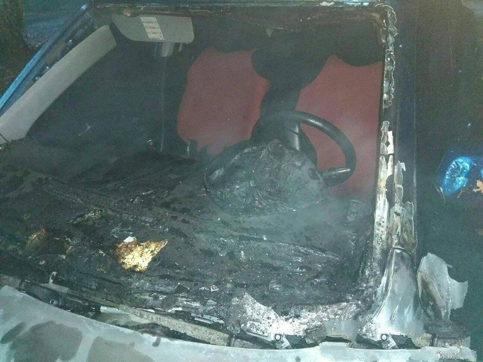 В Закарпатье огонь почти полностью уничтожил "Mazda 3"