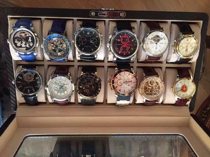 Обнаружили драгоценности и коллекцию часов, которые стоят сотни тысяч долларов
