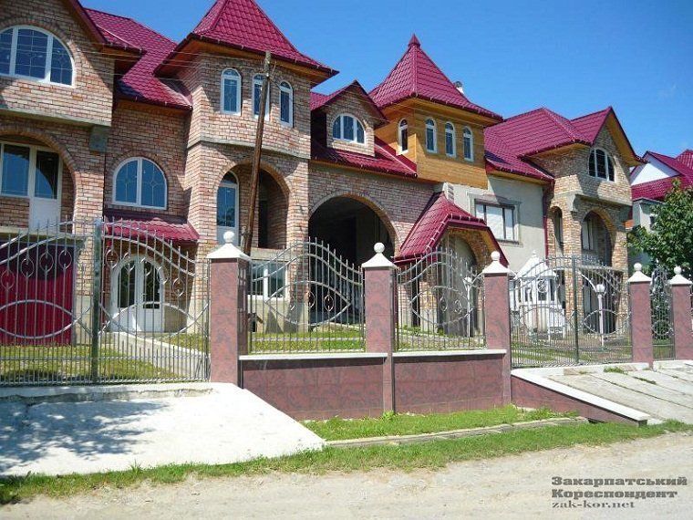 Нижняя Апша - самое богатое село на Украине