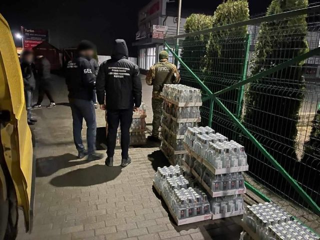 В Закарпатье задержали партию подозрительного алкоголя