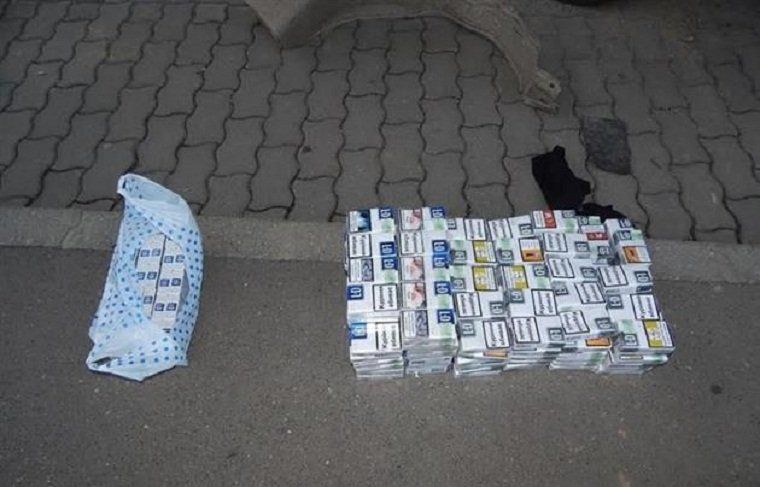 Прикордонники Угорщини в Мерседесі виявили 451 пачок контрабандних сигарет