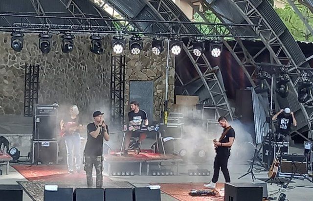 Чистый восторг: Ужгород взорвался от восхитительного концерта группы "Бумбокс"