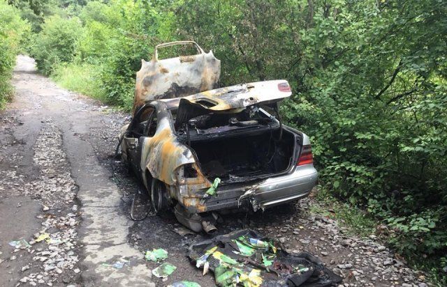 В Закарпатье общественному деятелю сожгли машину