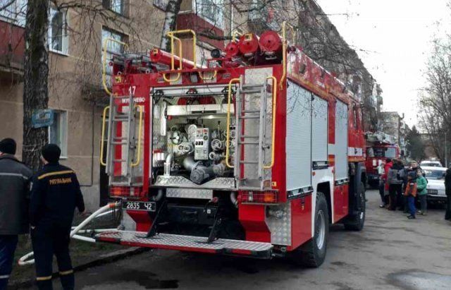 В Мукачево разгорелся пожар с микрорайоне Черемушки 