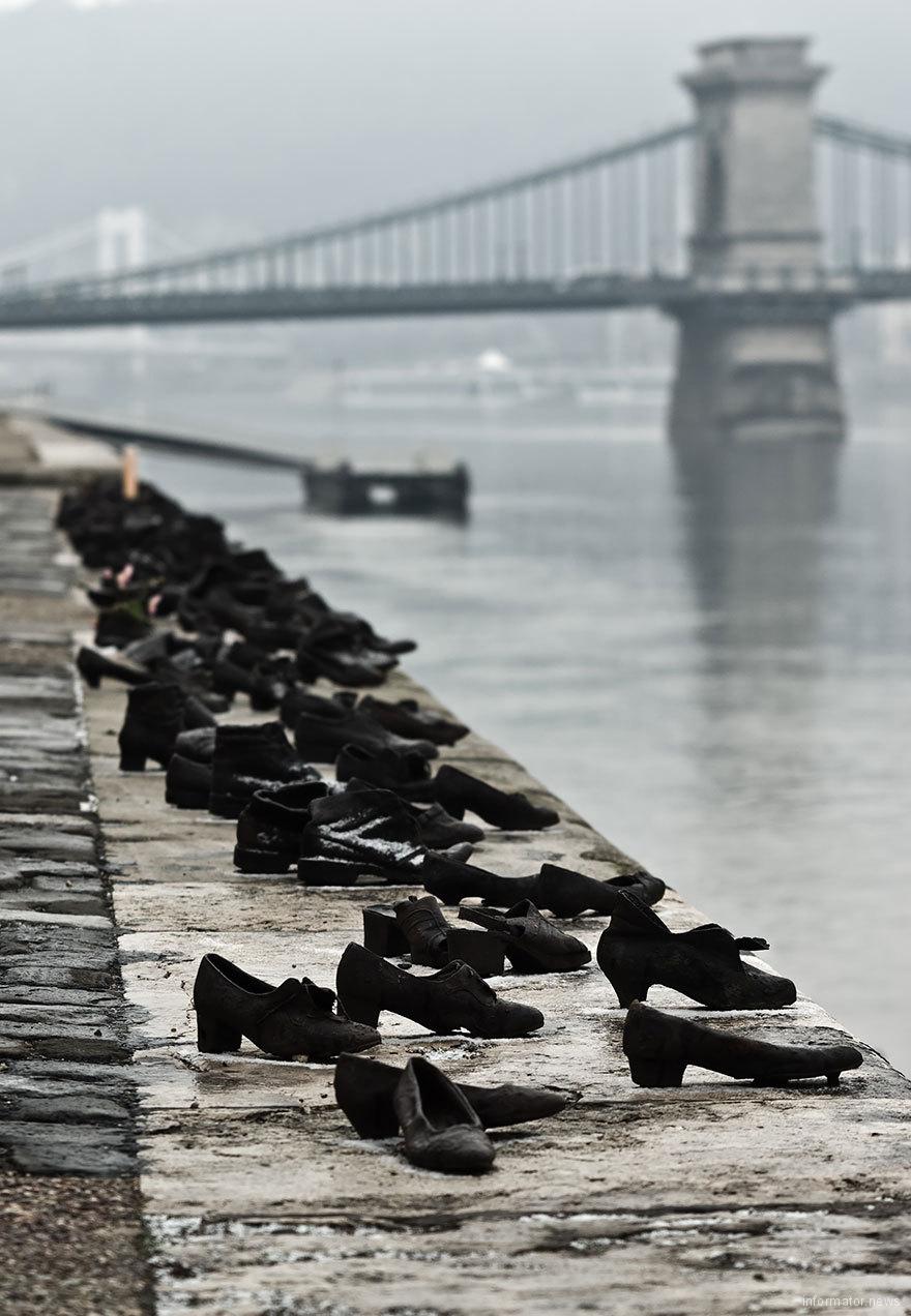 «Обувь на берегу Дуная», Кан Тогей и Гулия Пауэр, Будапешт, Венгрия