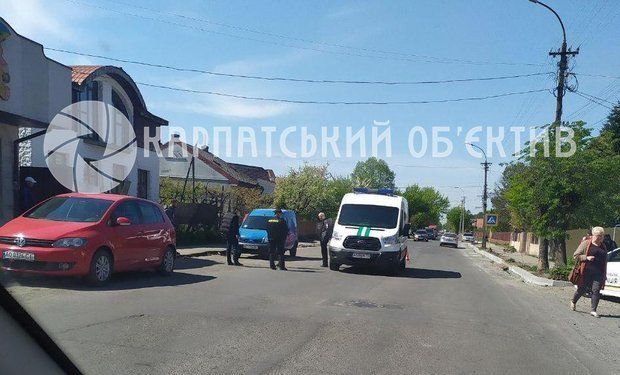 ДТП в Ужгороде: Автомобиль инкасаторов столкнулся с "Шкодой"