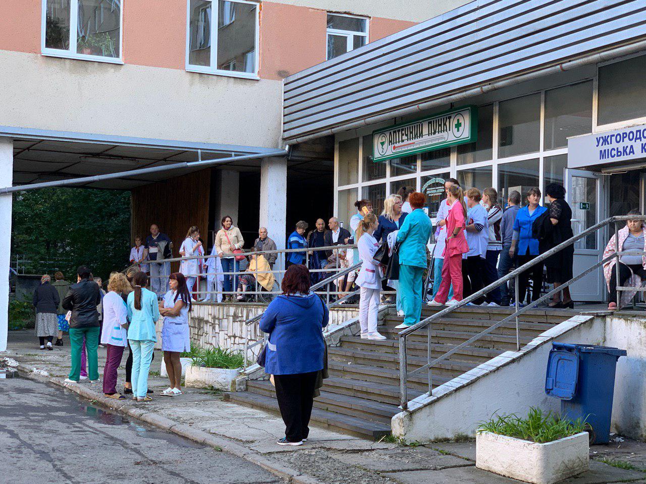 В Ужгороде пылает городская больница