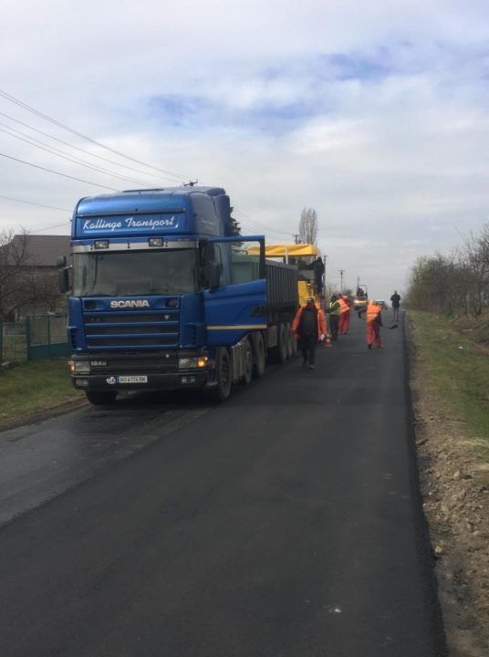 В Закарпатье всерьез занялись ремонтом дорог 