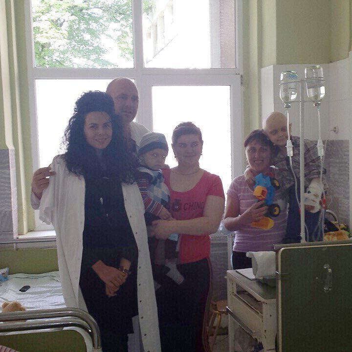 Дуэт «Потап и Настя» посетил Мукачевскую детскую областную больницу