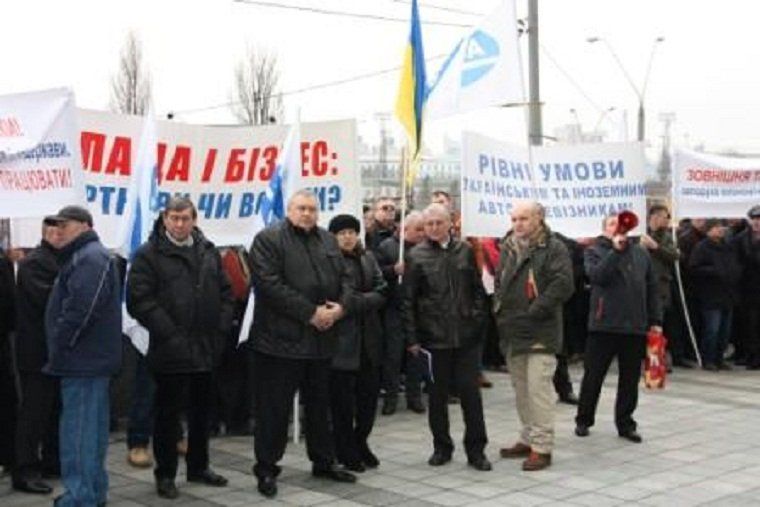 За восстановление транзитных перевозок украинскими перевочиками по территории РФ