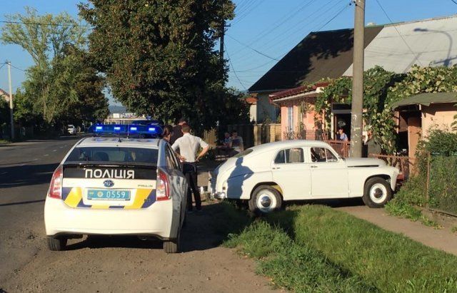 30-летний житель Ужгорода не справился с управлением и въехал в забор