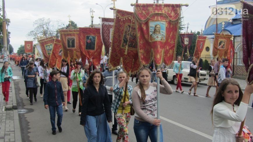 Греко-католики Ужгорода празднуют 13-ю годовщину перенесения мощей Теодора Ромжи