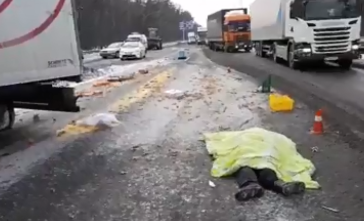 Смертельное ДТП в Киеве: авто разорвало на куски, водитель погиб на месте