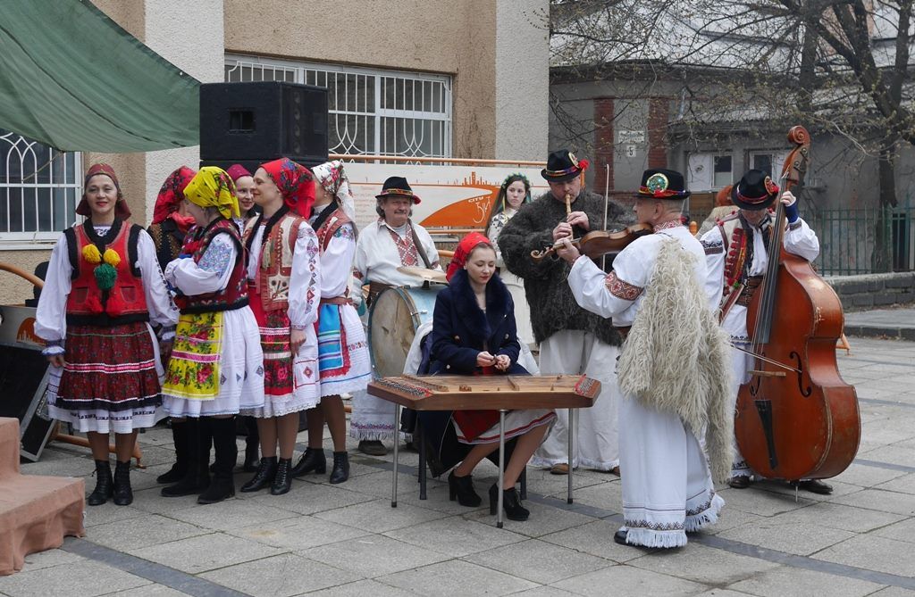 В Ужгороді відбулося офіційне відкриття фестивалю медовухи