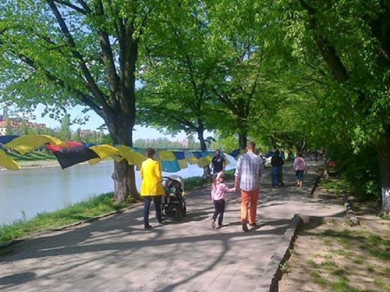 В Ужгороде прошла акция «Большая Украинская Походка»