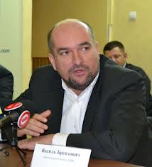 Брензович додав, що KMKSZ офіційно протестуватиме проти безаконня на Закарпатті