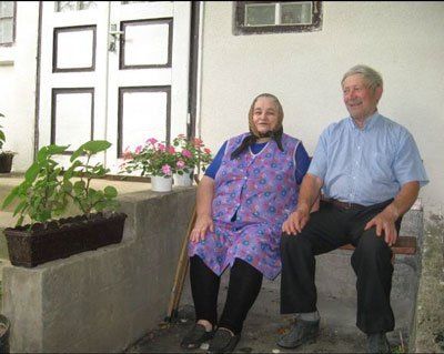 Мария и Василий Савко возле собственного дома в Малом Раковце Иршавского района Закарпатья.