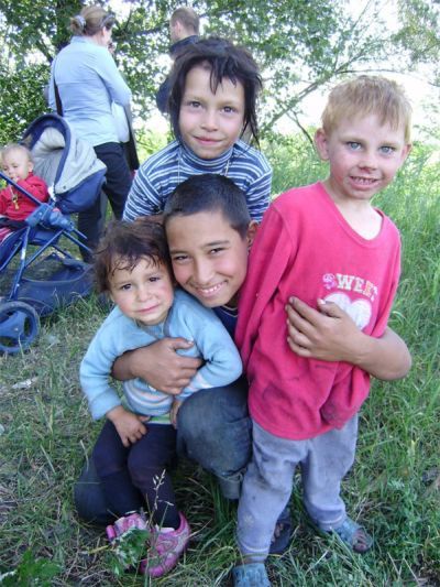 Перед Євро-2012 невідомі спалили табір на Березняках