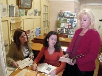 Библиотека УжНУ пополнилась новыми книгами от Дома Солженицына