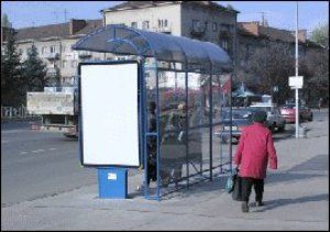 В Ужгороде у пенсионера вытащили мобилку на проспекте Свободы