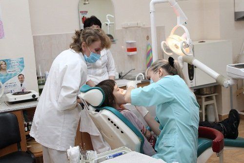 Областна стоматполіклініка в Ужгороді отримала обладнання