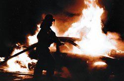 Ночью в Феодосии сгорели три автомобиля