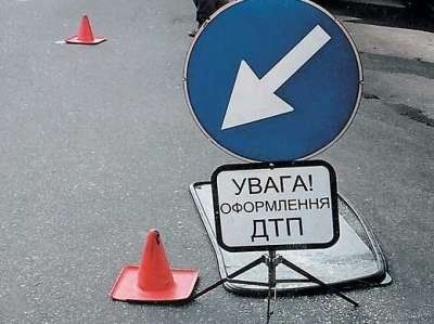 На трассе Киев-Чоп закарпатец попал в тройное ДТП