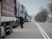 Ни въехать, ни выехать: В Словакии дальнобойщики блокируют все пропускные пункты 