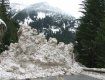 Українців попередили про сніголавинну небезпеку в горах Закарпаття