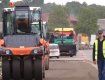 Закарпаття. Дорожня техніка на ремонті дороги Мукачево–Рогатин працює без зупину