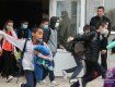 Кінологи знайшли дитину, яка загубилася на навчаннях з евакуації під час пожежі у школі в м.Ужгород
