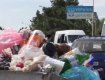 Гостей із Євросоюзу Ужгород вже на кордоні "вітає" горами непотребу