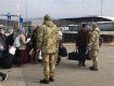 "Масовка" на кордоні. У КПП "Ужгород" українці повертаються на батьківщину