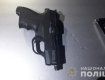 В Закарпатье 23-летний парень разъезжал на авто с заряженным пистолетом 