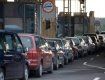 Больше 400 автомобилей: Границы в Закарпатье "атакуют" сотни и сотни водителей 