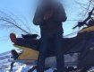 Пяный на снегоходе в Закарпатье наехал на двух туристов из Одессы