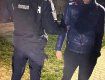 Житель Ужгорода "хитро" спрятал от патрульных 11 свертков с наркотой