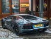 Британец прикатил в Буковель на редчайшем Lamborghini Aventador 