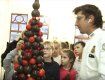 15 килограмм праздника: В Ужгороде соорудили елку из шоколада (ВИДЕО)