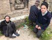 Продолжаем "наслаждаться" медреформой: В Одессе троих инвалидов выкинули умирать на кладбище
