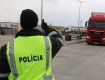 Полиция Словакии на границах проводит проверку соблюдения мер по COVID-19