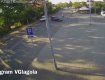 Реально жуткое ДТП в Ужгороде: Мотоциклисту удалось выжить после 10 метров полёта