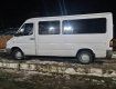 В Закарпатье на границе у бедолаги конфисковали микроавтобус